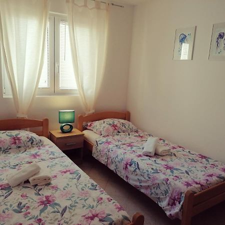 Apartment Vesna Vir Zewnętrze zdjęcie