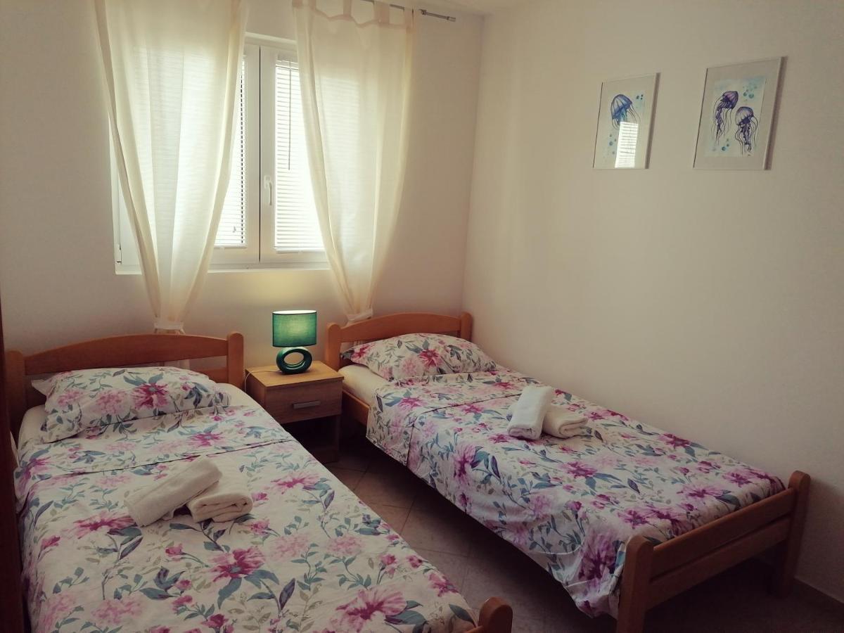 Apartment Vesna Vir Zewnętrze zdjęcie