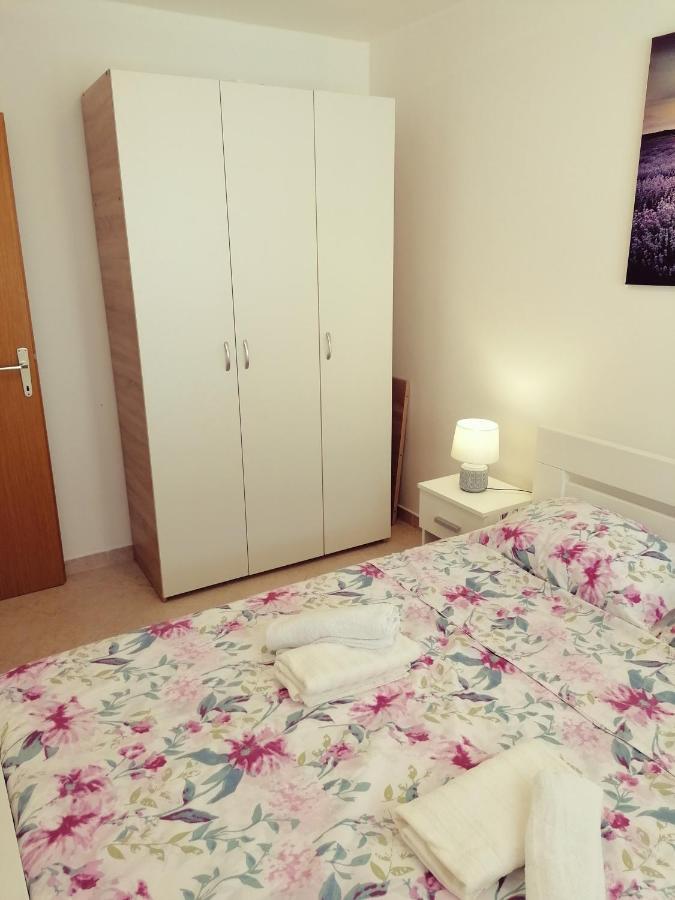 Apartment Vesna Vir Zewnętrze zdjęcie